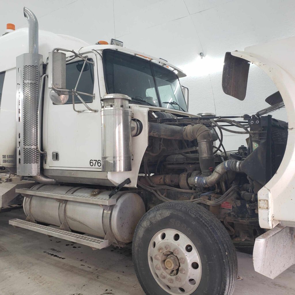 gabriel-service-and-repair-heavy-duty-mechanic-transport-raymore-saskatchewan-canada-repairs